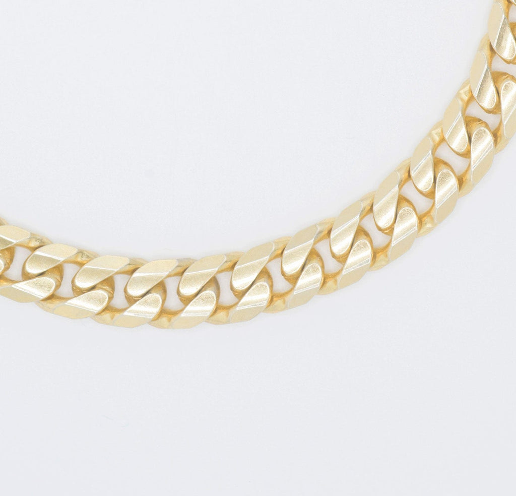 Close up of Champion Chain League Gold Necklace