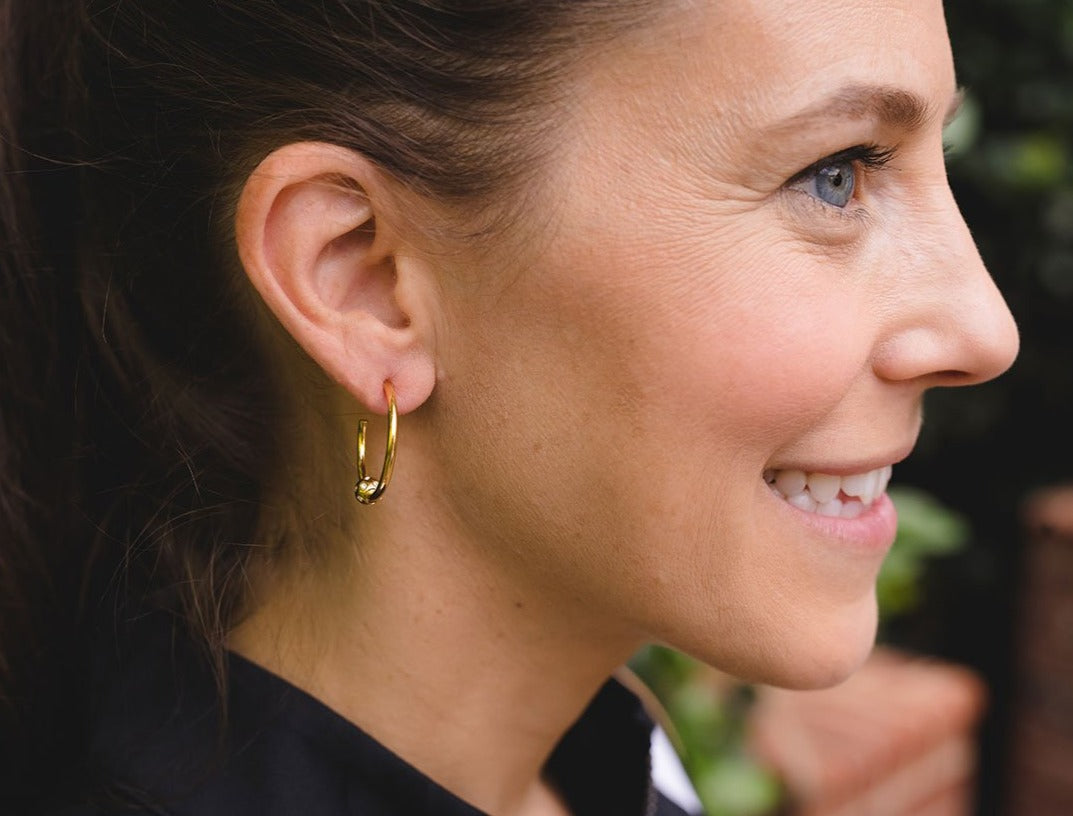 Birdie-hoops-gold-lifestyle-